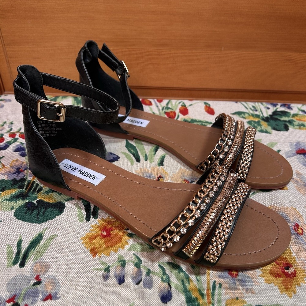 Steve Madden Bidazz Black Strappy Flat Sandals Gold Chain Rhinestone Womens 8.5